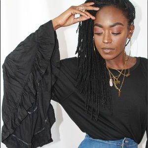 BELL SLEEVE TOP